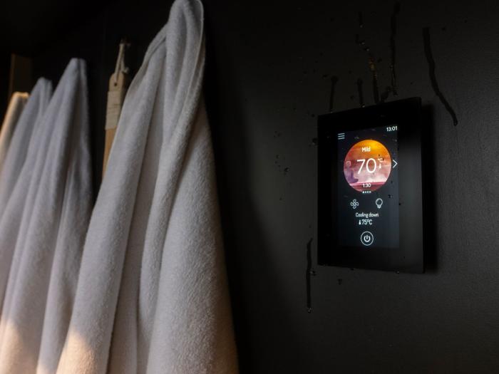  Harvia Fenix FX110C WiFi styrenhet för kombiaggregat - Badhuset.se