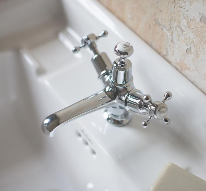 Burlington Claremont Klassisk Blandare med bottenventil - Badhuset.se