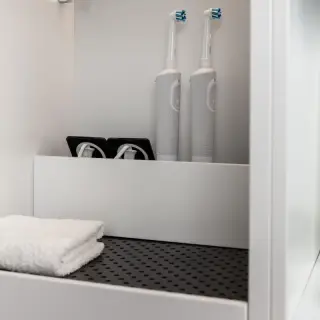  Svedbergs Laddstation till högskåp 35 - Badhuset.se